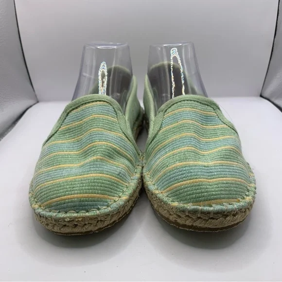 Acorn Women’s 8 Comfort Slip-on Flats Espadrille Acqua Blue/Green Shoes - Picture 3 of 9